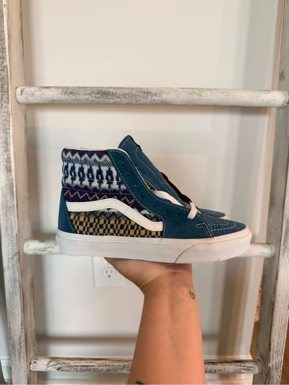 Vans Sneakers Womens 6.5 Sk8-Hi Fair Isle Blue Suede Multicolor Canvas Sneakers